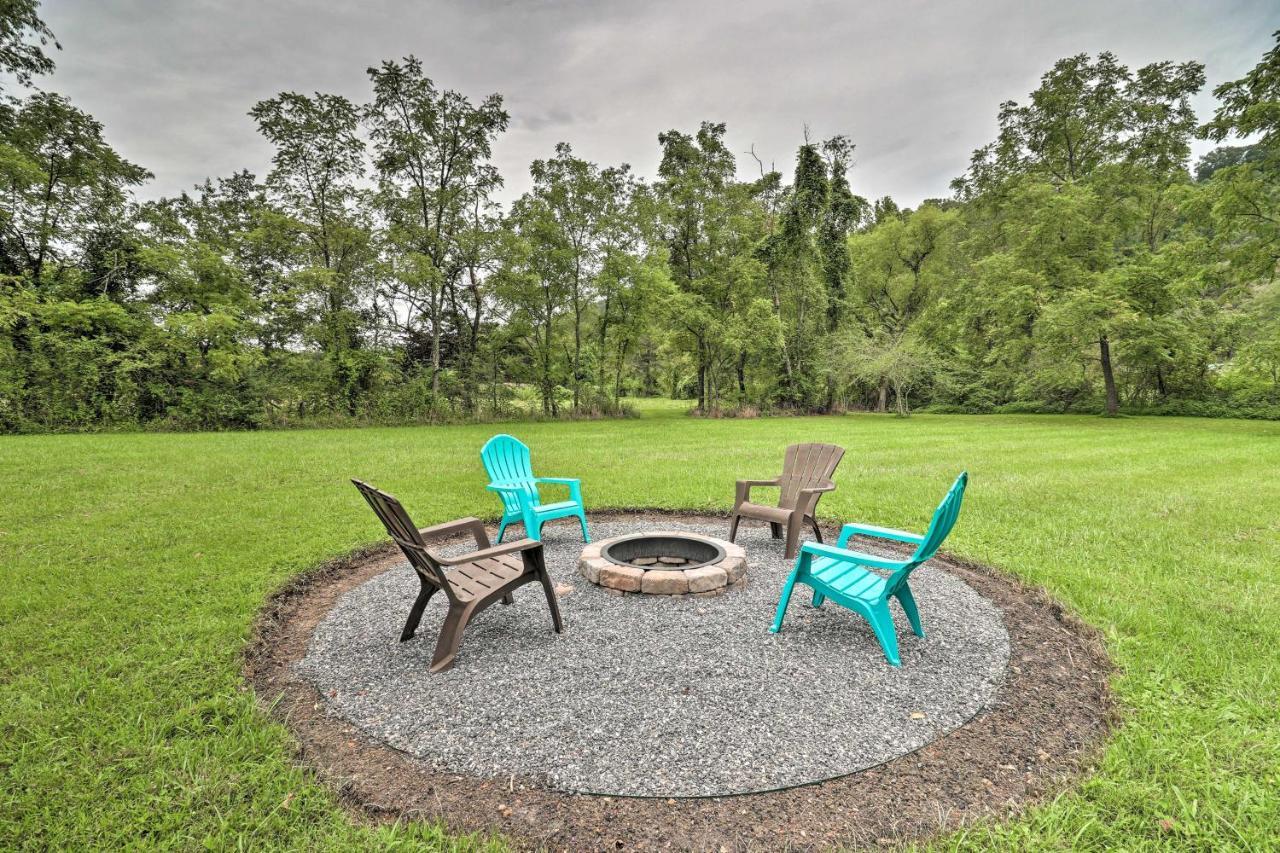 Hendersonville Home With Fire Pit 5 Mi To Downtown! Ngoại thất bức ảnh