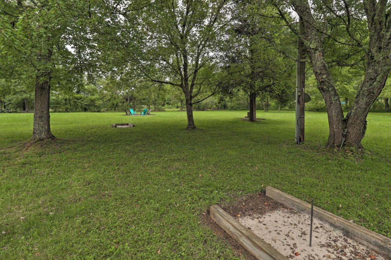 Hendersonville Home With Fire Pit 5 Mi To Downtown! Ngoại thất bức ảnh